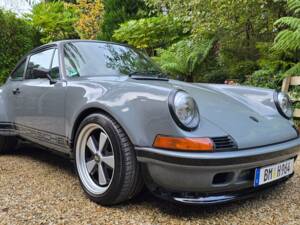 Image 16/100 of Porsche 911 Carrera 2 (1989)