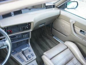 Image 26/50 de BMW 635 CSi (1986)