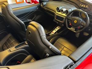 Imagen 36/39 de Ferrari California T (2015)