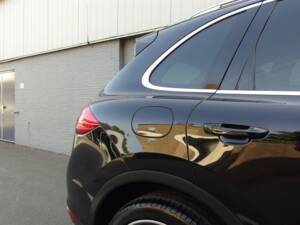 Bild 24/98 von Porsche Cayenne Turbo (2010)