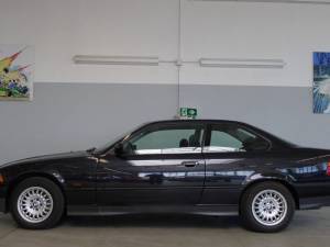 Afbeelding 1/33 van BMW 318is (1995)