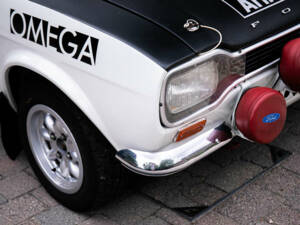Image 13/40 of Ford Escort Twin Cam (1968)