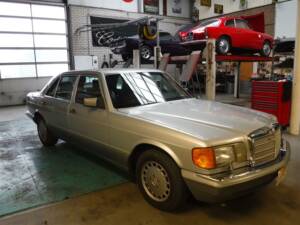 Afbeelding 13/31 van Mercedes-Benz 420 SEL (1986)