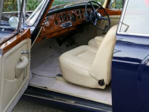 Image 15/50 of Bentley S 3 Continental (1962)