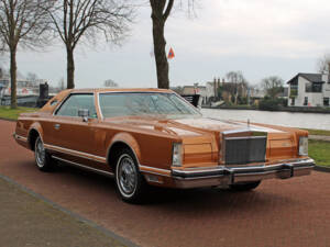 Immagine 12/25 di Lincoln Continental Mark V (1978)