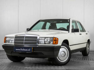 Image 3/50 de Mercedes-Benz 190 D (1985)