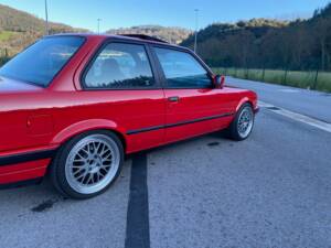 Bild 104/180 von BMW 316i (1989)