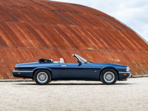 Image 6/38 of Jaguar XJS 4.0 (1995)