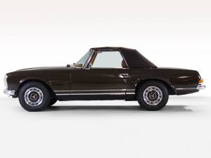 Image 3/19 of Mercedes-Benz 280 SL (1971)