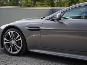 Imagen 43/50 de Aston Martin V12 Vantage (2012)