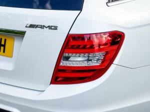 Image 32/50 de Mercedes-Benz C 63 AMG T (2013)