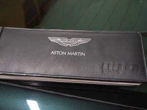 Bild 28/34 von Aston Martin DB 9 (2007)