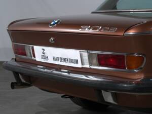 Image 15/41 of BMW 3.0 CS (1975)