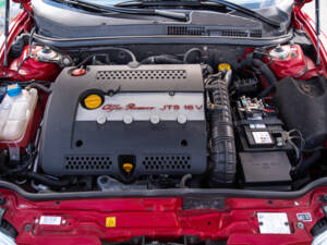 Afbeelding 30/40 van Alfa Romeo GT 2.0 JTS (2004)