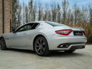 Image 7/50 of Maserati GranTurismo S (2009)