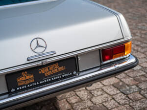 Image 14/40 of Mercedes-Benz 250 CE (1970)