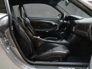 Afbeelding 49/50 van Porsche 911 Carrera (2001)