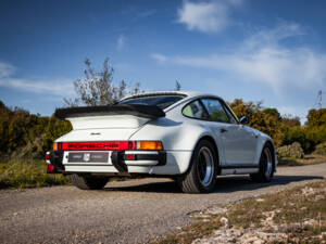 Image 37/50 of Porsche 911 Turbo 3.3 Flatnose (1982)