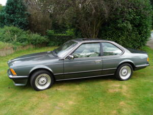 Image 7/36 de BMW 635 CSi (1986)