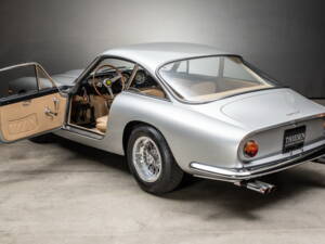 Image 9/22 of Ferrari 250 GT&#x2F;L Lusso (1963)