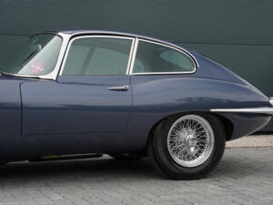 Imagen 11/50 de Jaguar E-Type 4.2 (1965)