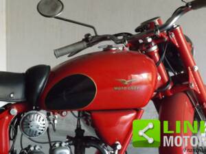 Image 3/10 de Moto Guzzi DUMMY (1998)