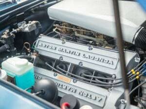 Bild 38/50 von Aston Martin V8 Vantage Volante X-Pack (1988)