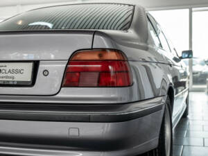 Image 20/21 de BMW 528i (1996)