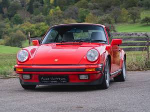 Image 3/34 of Porsche 911 Carrera 3.2 (1986)