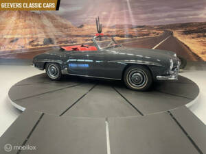 Image 2/50 of Mercedes-Benz 190 SL (1961)