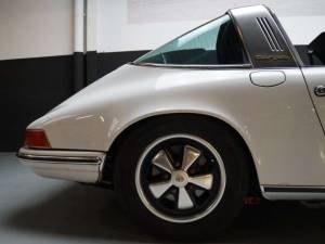 Image 27/50 of Porsche 911 2.4 S &quot;Ölklappe&quot; (1972)