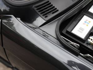 Image 26/83 de BMW 325i (1990)