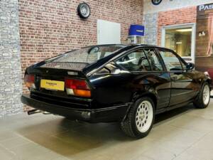 Bild 5/11 von Alfa Romeo GTV6 3.0 (1984)