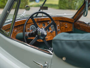Imagen 50/52 de Jaguar XK 120 DHC (1953)