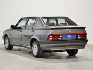 Bild 23/34 von Alfa Romeo 75 2.0 Twin Spark (1991)