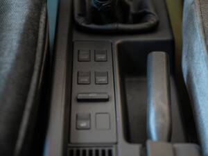 Image 37/50 of Alfa Romeo 164 2.0i V6 Turbo (1992)