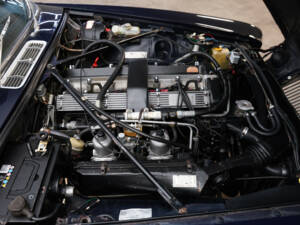 Image 4/50 of Daimler Sovereign 4.2 (1976)