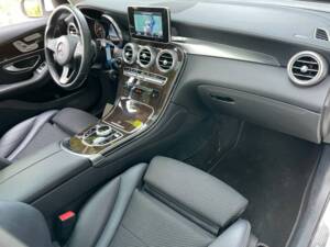 Afbeelding 16/18 van Mercedes-Benz GLC 220 d 4MATIC (2016)