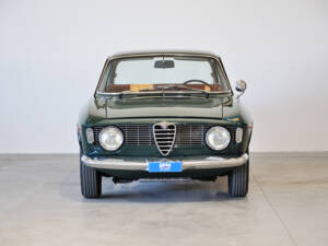 Image 7/65 of Alfa Romeo Giulia 1600 Sprint GT (1964)