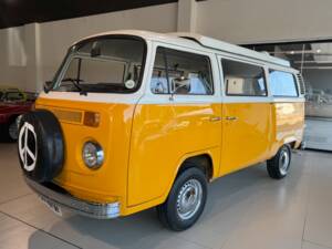 Afbeelding 4/41 van Volkswagen T2b Camper (1981)