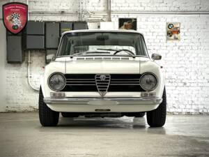 Image 3/69 of Alfa Romeo Giulia Nuova Super 1600 (1975)