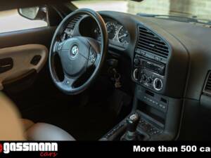 Bild 10/15 von BMW 320i (2000)