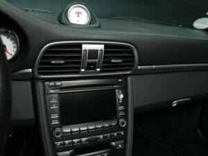 Image 17/30 of Porsche 911 Turbo (2009)