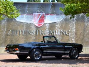 Image 6/26 of Mercedes-Benz 280 SL (1970)