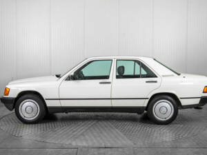 Bild 8/50 von Mercedes-Benz 190 D (1985)