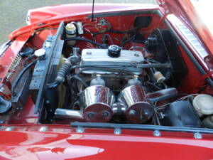 Image 44/75 of MG MGB GT (1969)