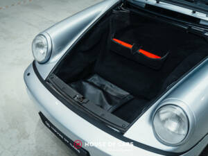 Image 12/25 of Porsche 911 Carrera 2 (1993)