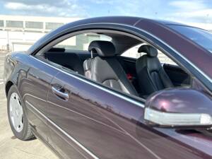 Immagine 25/28 di Mercedes-Benz CL 600 (2001)