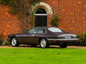 Image 4/50 of Jaguar XJS 6.0 (1993)