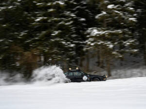 Image 25/44 of Porsche 924 S (1986)